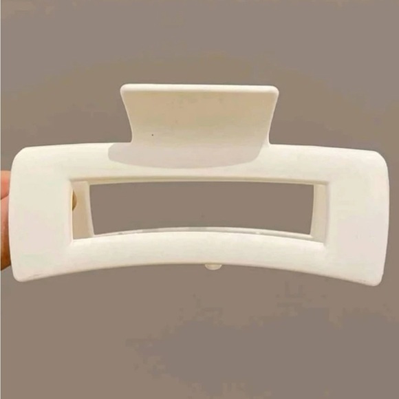 4 piece rectangular hair claw clip matte neutral colors - Picture 2 of 5